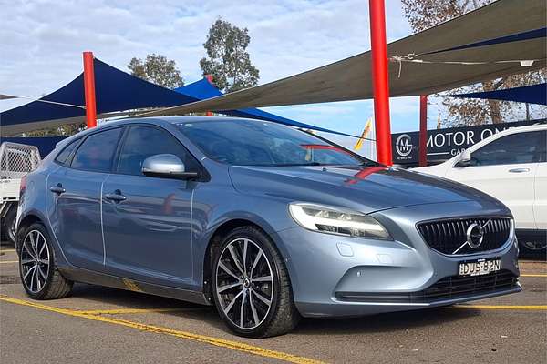 2016 Volvo V40 D2 Momentum