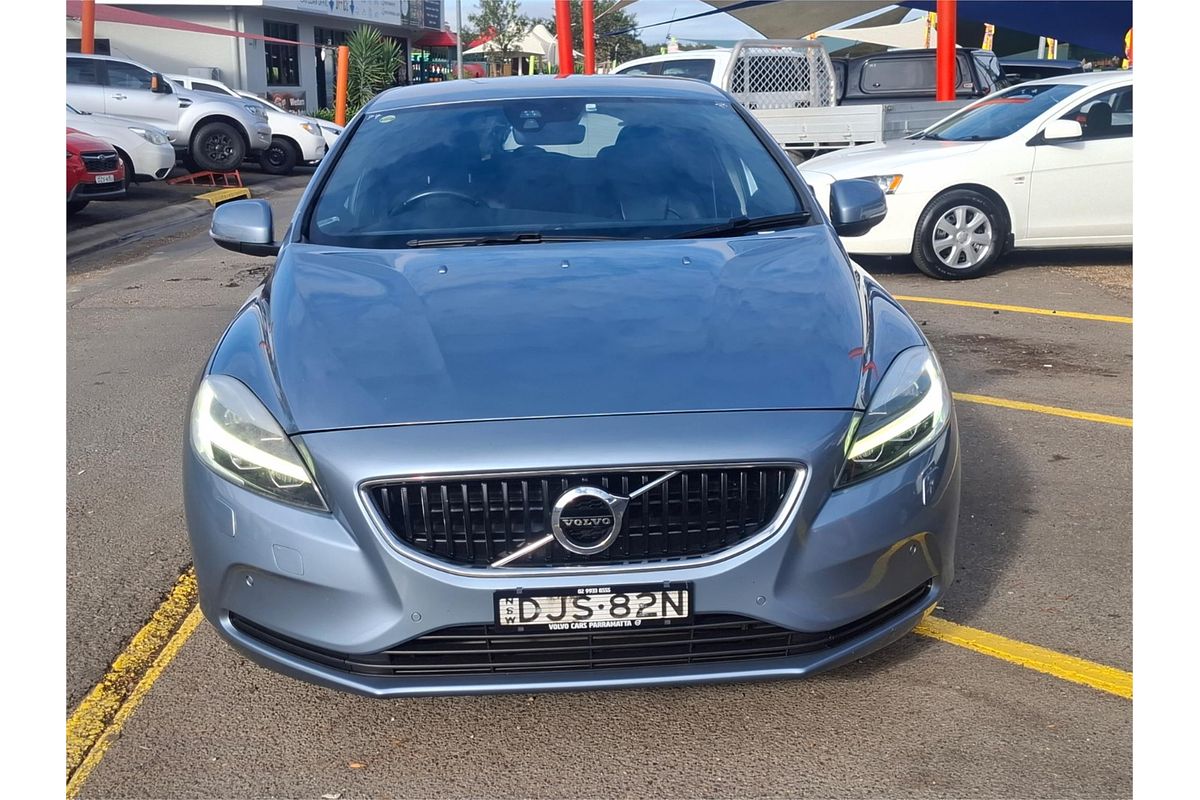 2016 Volvo V40 D2 Momentum