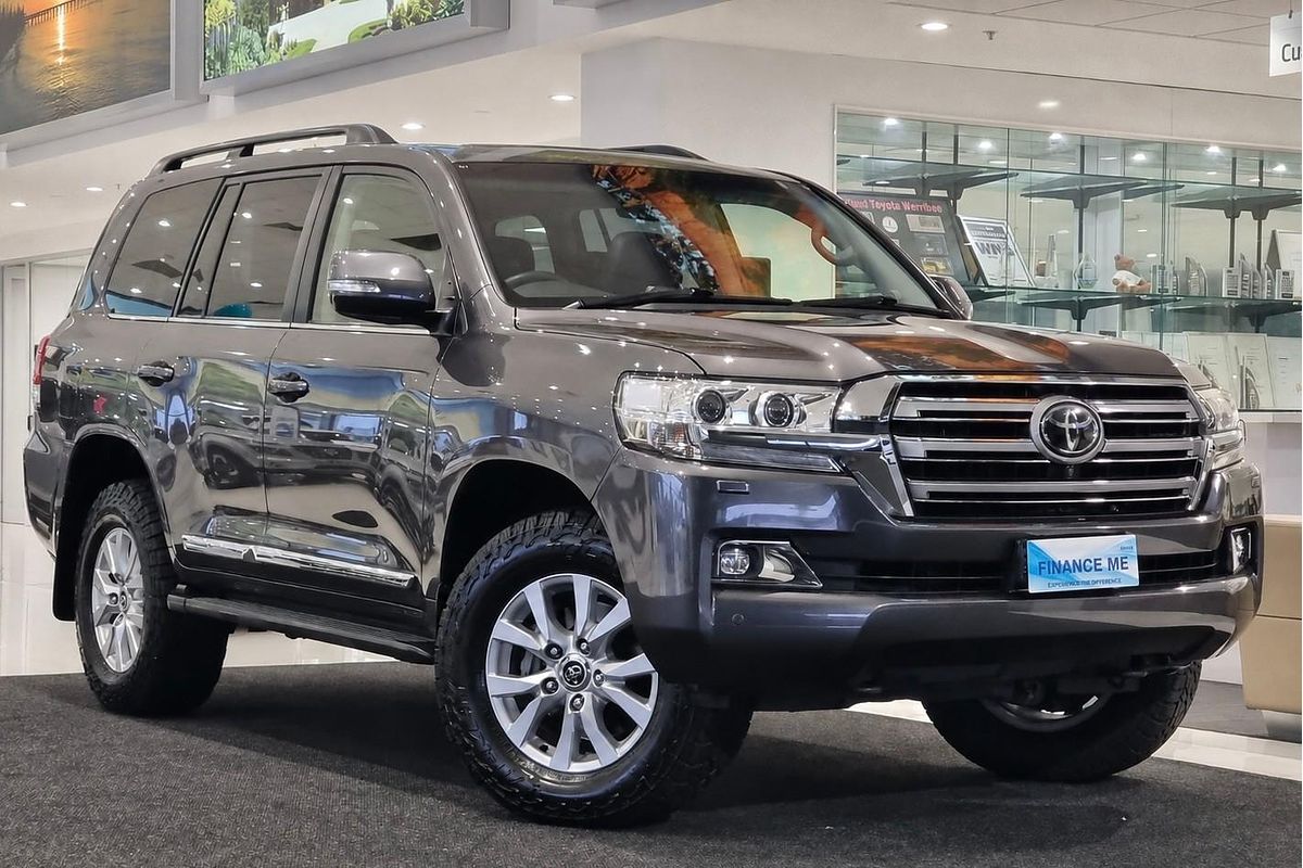 2015 Toyota Landcruiser Sahara VDJ200R