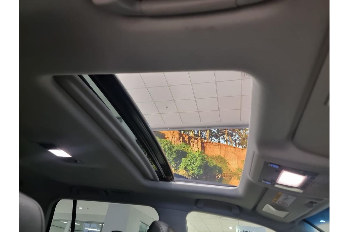 2015 Toyota Landcruiser Sahara VDJ200R