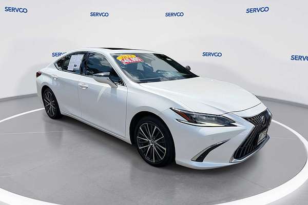 2022 Lexus ES Luxury