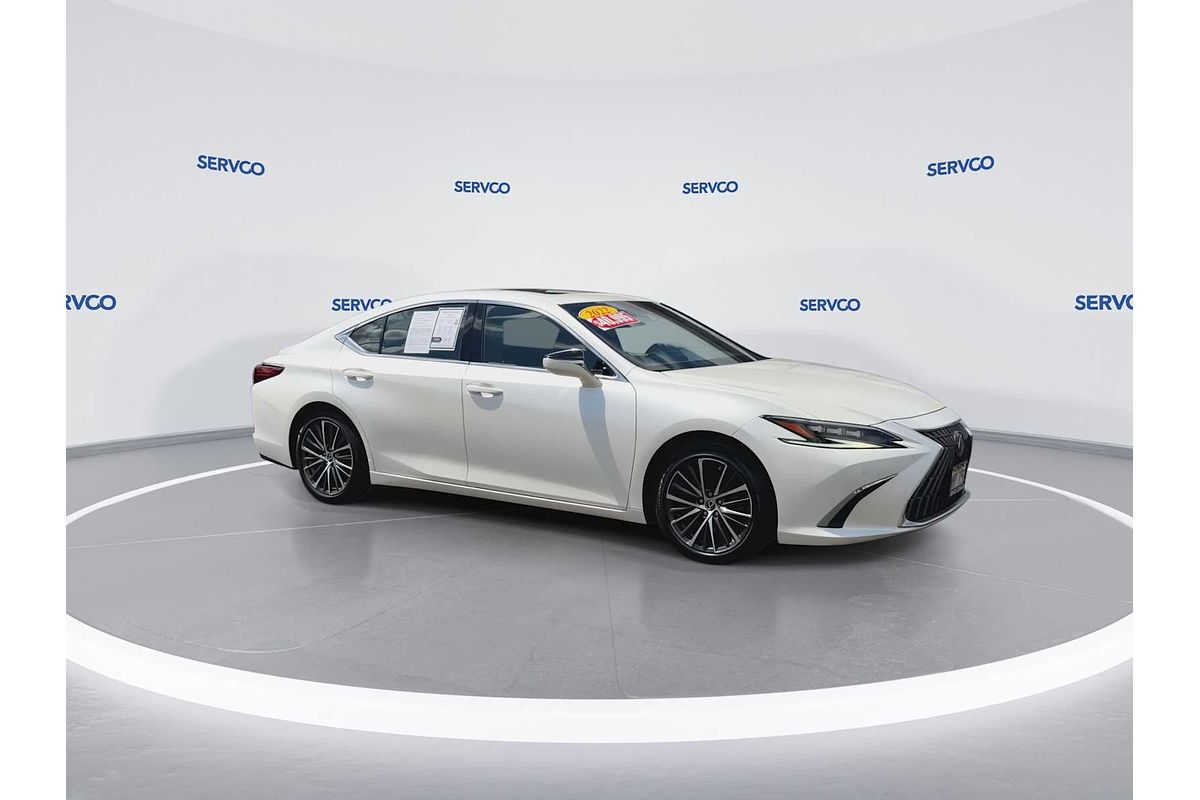 2022 Lexus ES Luxury