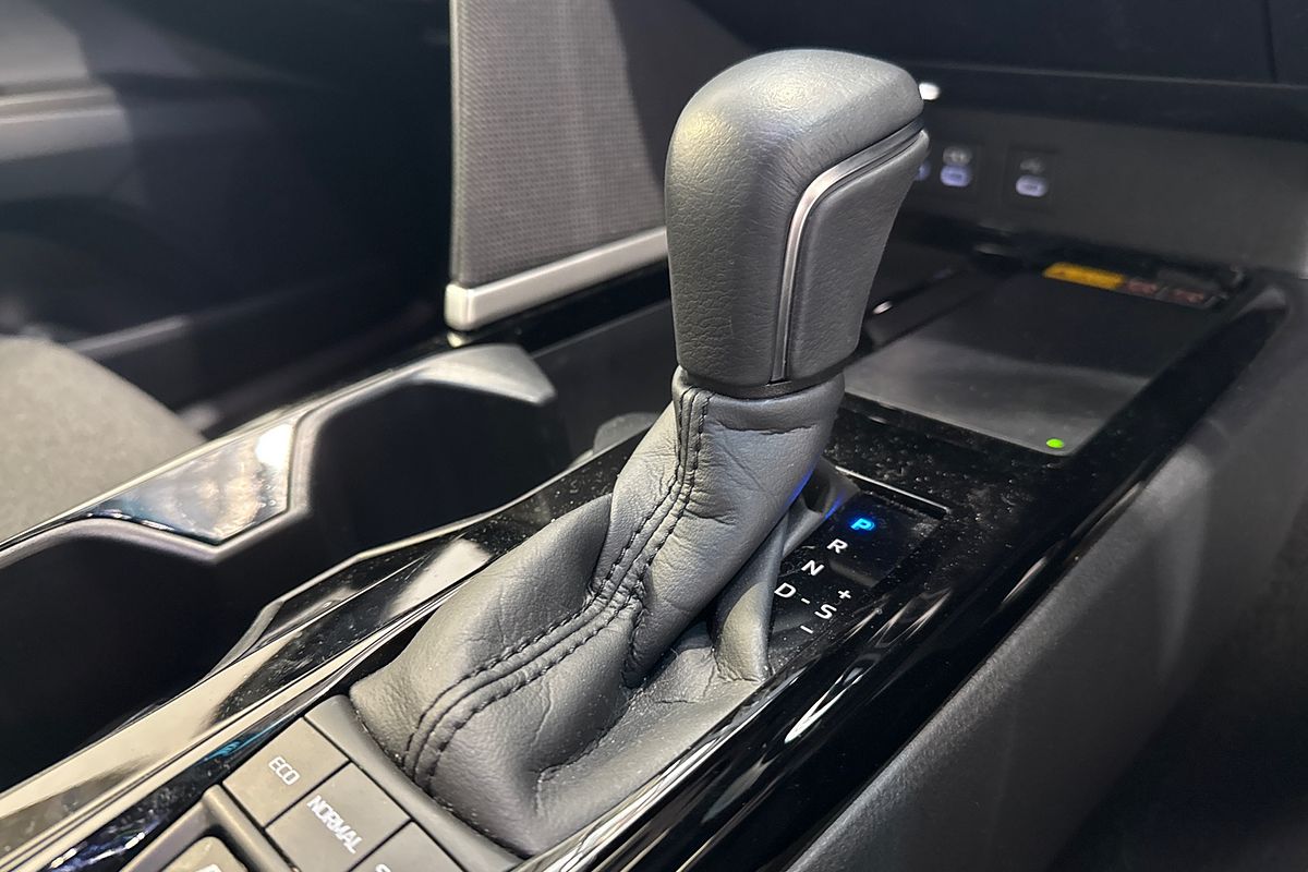 2025 Toyota Camry Ascent Sport AXVH80R