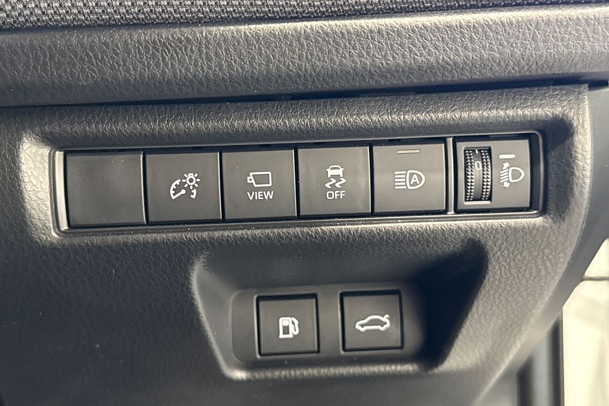 2025 Toyota Camry Ascent Sport AXVH80R