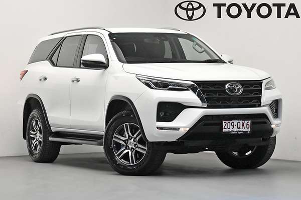 2025 Toyota Fortuner GXL GUN156R