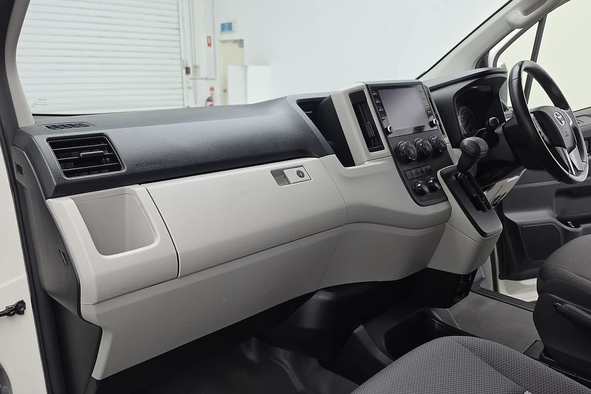 2021 Toyota Hiace Commuter GDH322R ELWB High Roof