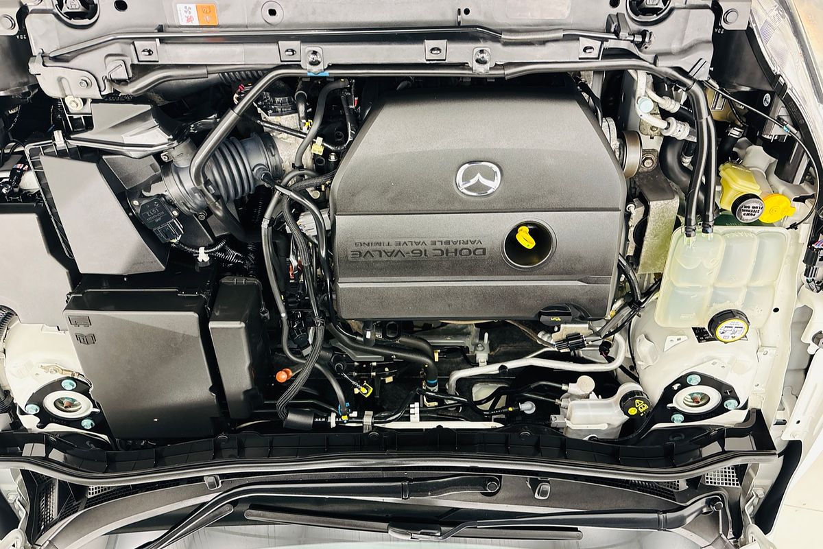 MAZDA3 H 5 SPEED AUTO HATCH NEO