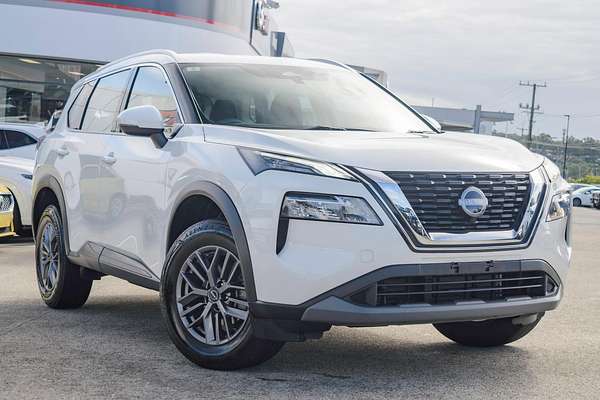 2023 Nissan X-TRAIL ST T33