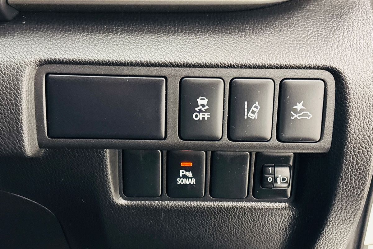 2018 Mitsubishi YA Eclipse Cross LS 2WD 1.5L T/C CVT