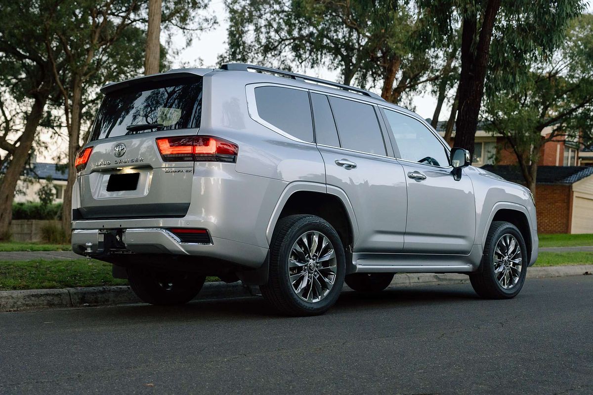 2022 Toyota Landcruiser Sahara ZX FJA300R