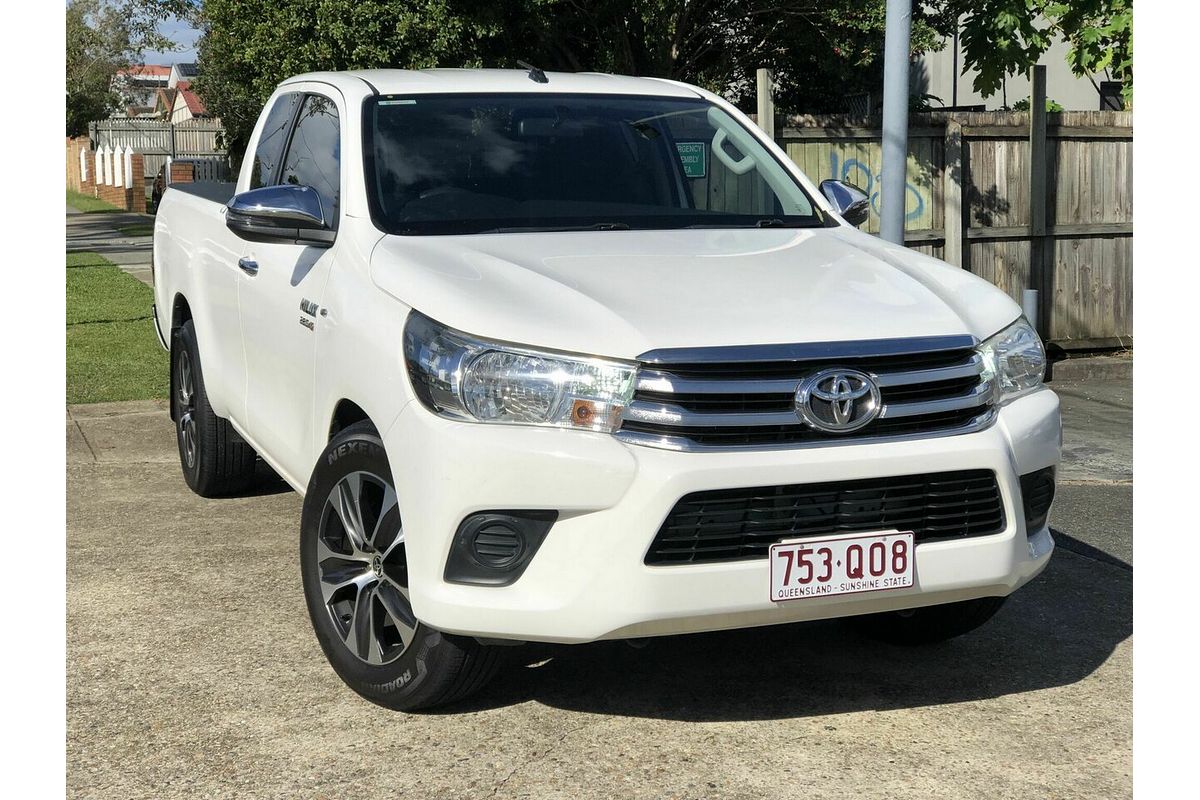 2015 Toyota Hilux SR GUN123R Rear Wheel Drive