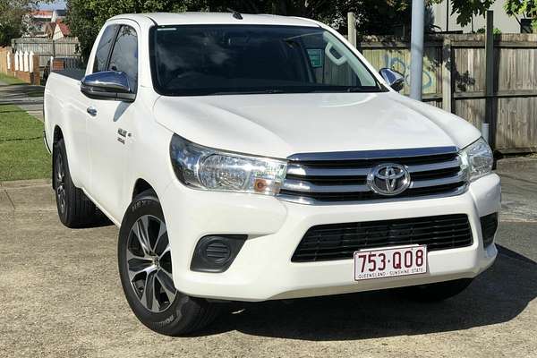 2015 Toyota Hilux SR GUN123R Rear Wheel Drive