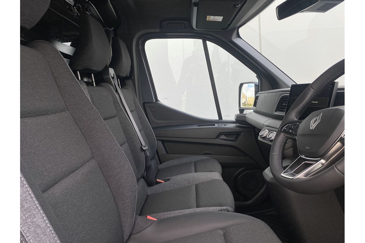 2026 Renault Master XDD MWB Mid Roof