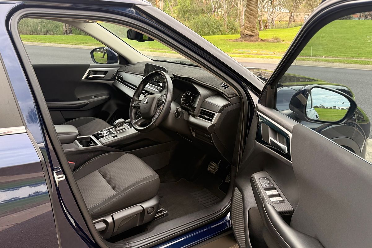 2021 Mitsubishi Outlander LS ZM