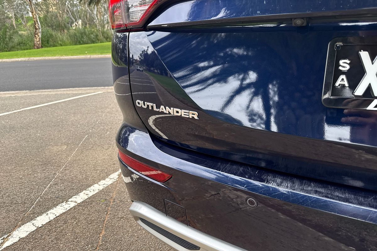 2021 Mitsubishi Outlander LS ZM