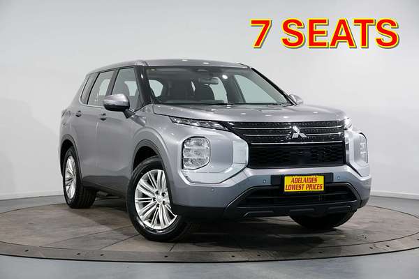 2023 Mitsubishi Outlander ES ZM