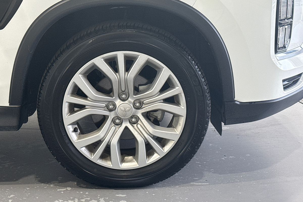 2024 Mitsubishi ASX ES XD