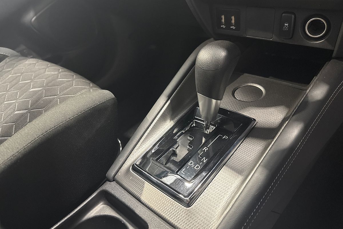 2024 Mitsubishi ASX ES XD