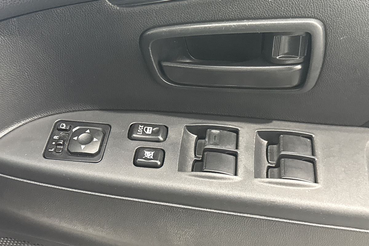 2024 Mitsubishi ASX ES XD