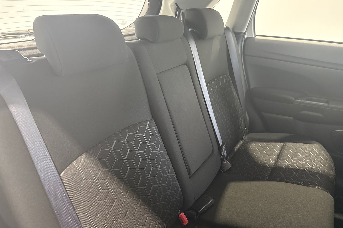 2024 Mitsubishi ASX ES XD
