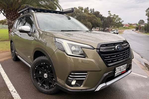 2023 Subaru Forester Hybrid S S5