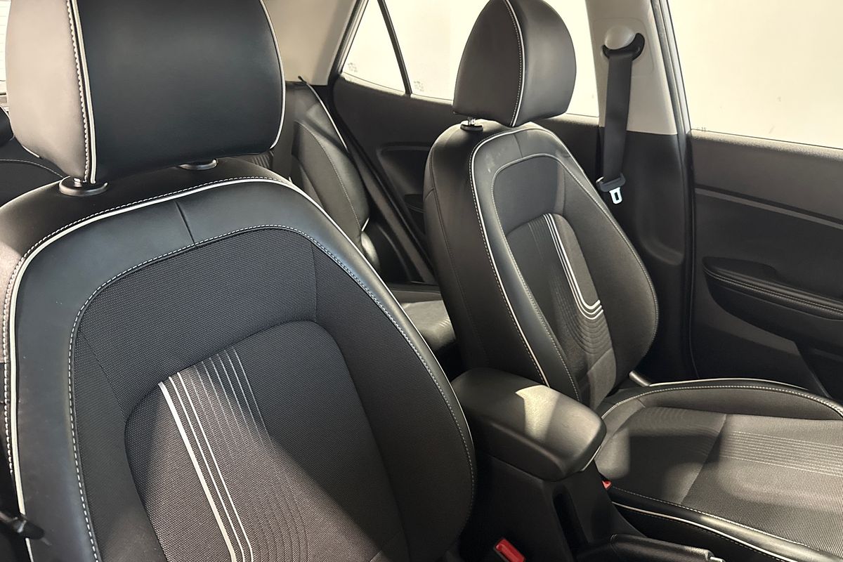 2024 Hyundai Venue Active QX.V5