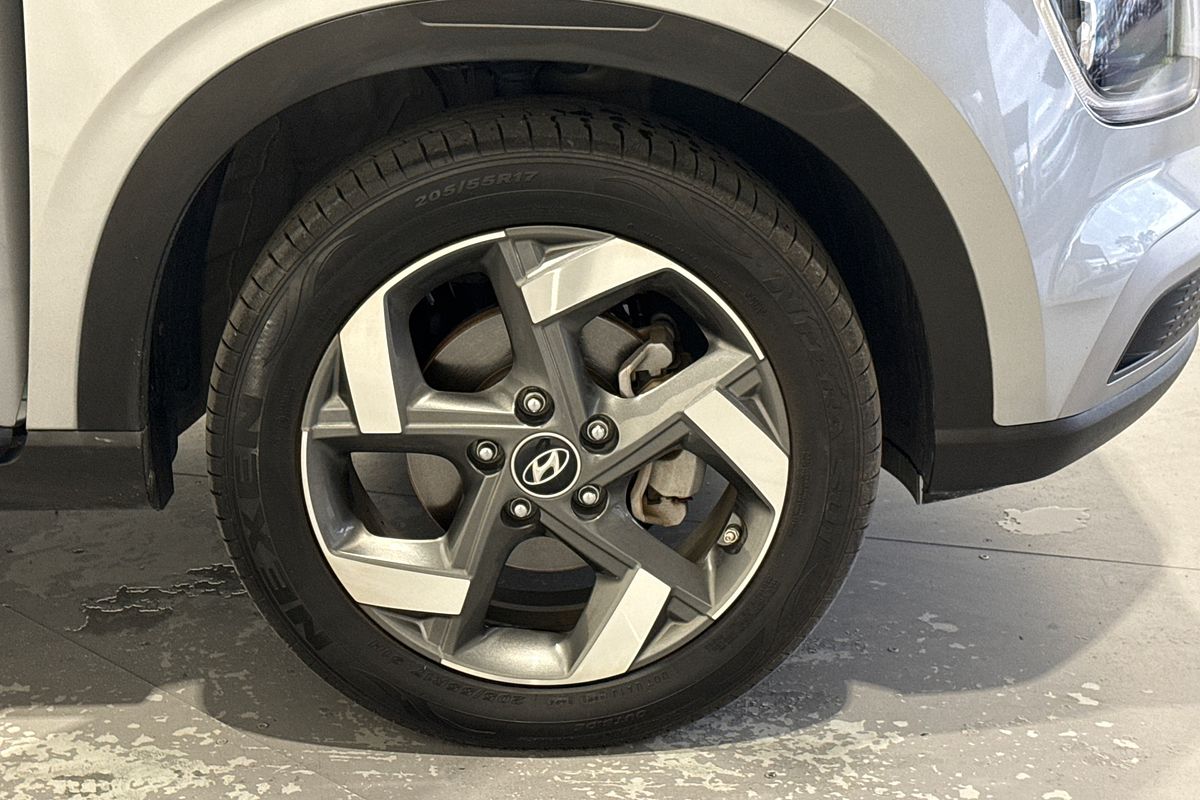 2024 Hyundai Venue Active QX.V5