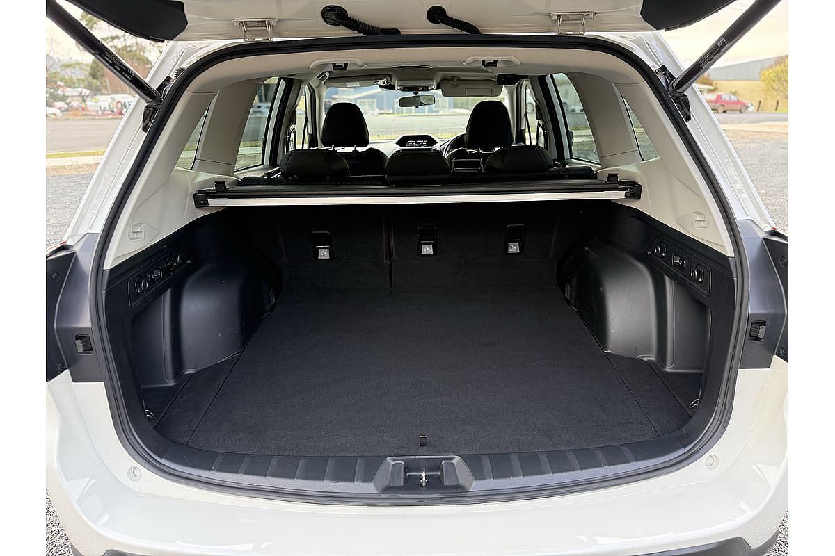 2023 Subaru Forester 2.5i Premium S5