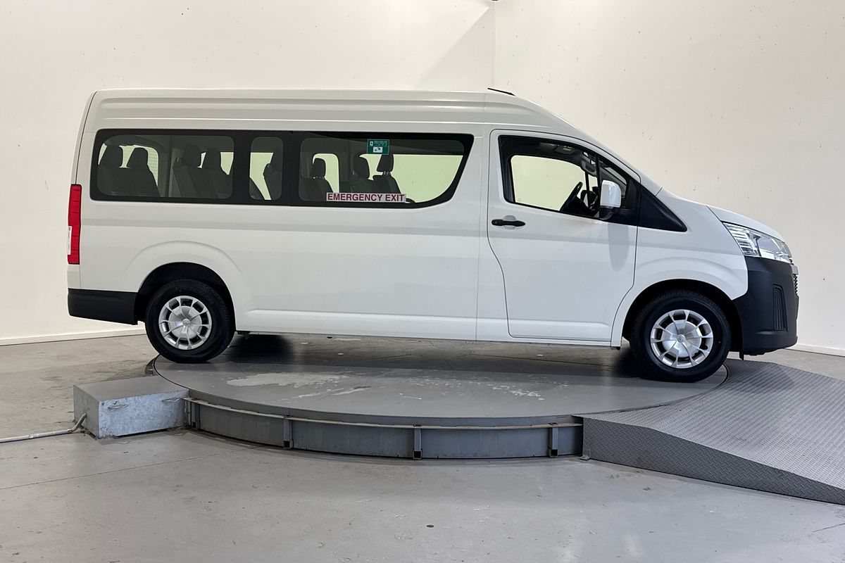 2022 Toyota Hiace Commuter GDH322R ELWB High Roof