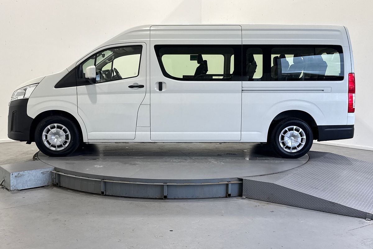 2022 Toyota Hiace Commuter GDH322R ELWB High Roof