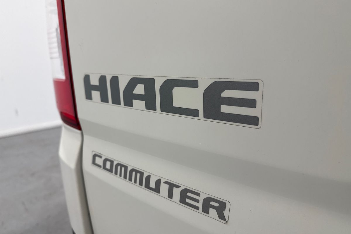 2022 Toyota Hiace Commuter GDH322R ELWB High Roof