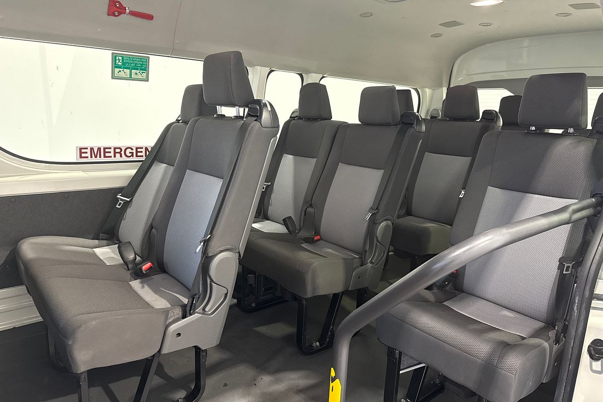 2022 Toyota Hiace Commuter GDH322R ELWB High Roof