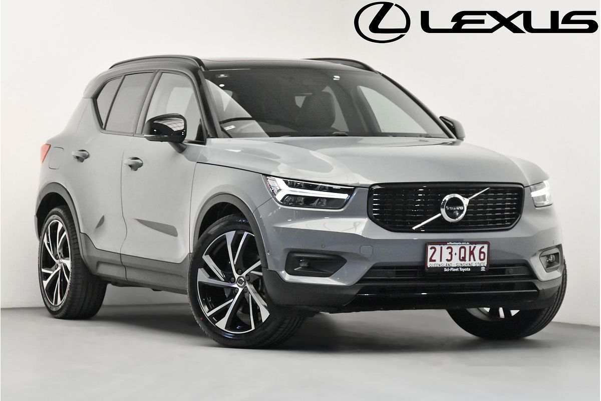 2022 Volvo XC40 T5 R-Design