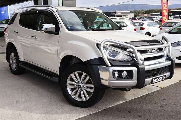 2017 Isuzu MU-X LS-T