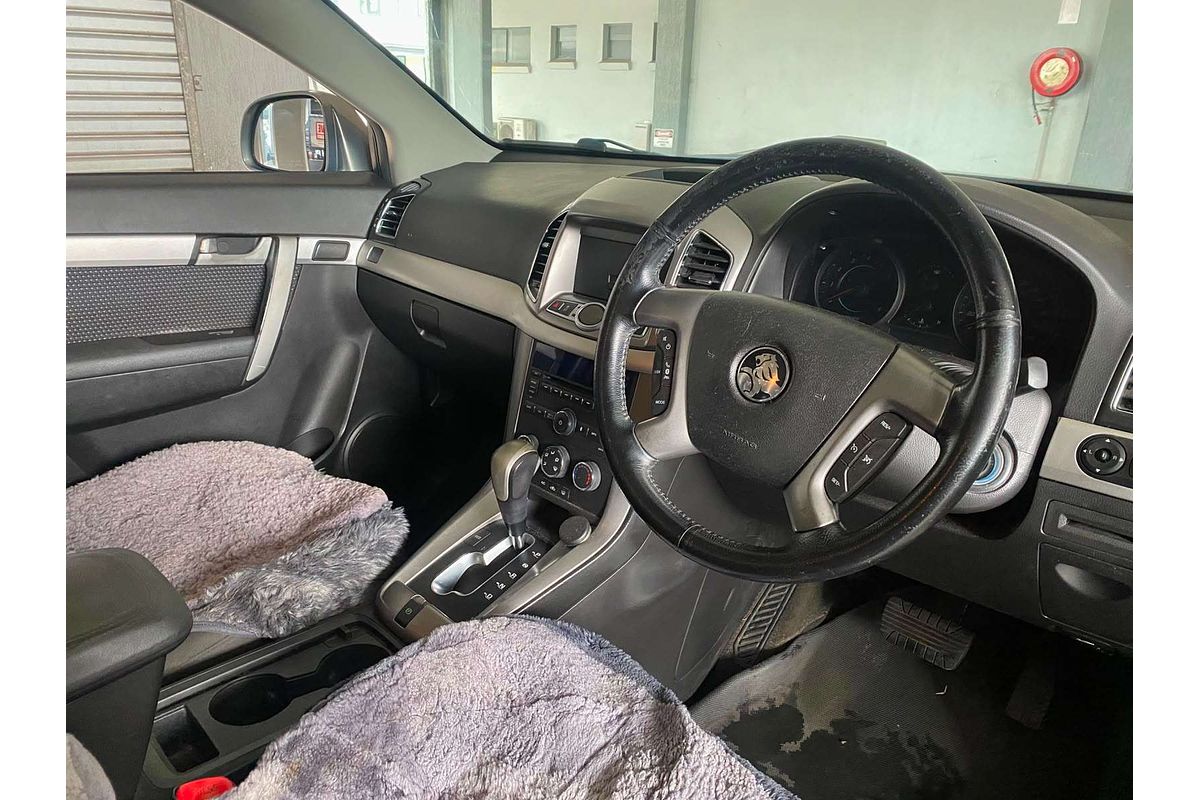 CAPTIVA CG MY13 7 SX (FWD) 2.4L 4Cyl MULTI POINT F/INJ 6 SP AUTOMATIC 4D WAGON 