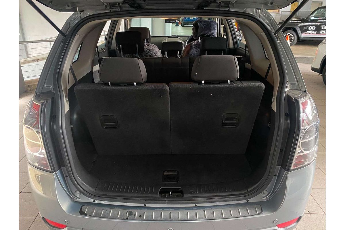 CAPTIVA CG MY13 7 SX (FWD) 2.4L 4Cyl MULTI POINT F/INJ 6 SP AUTOMATIC 4D WAGON 