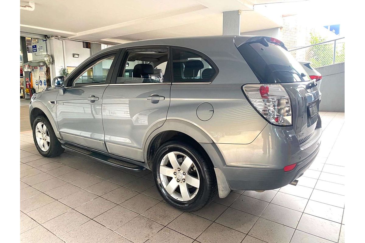 CAPTIVA CG MY13 7 SX (FWD) 2.4L 4Cyl MULTI POINT F/INJ 6 SP AUTOMATIC 4D WAGON 