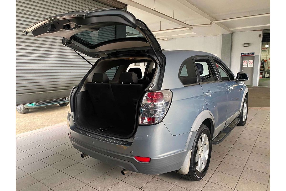 CAPTIVA CG MY13 7 SX (FWD) 2.4L 4Cyl MULTI POINT F/INJ 6 SP AUTOMATIC 4D WAGON 