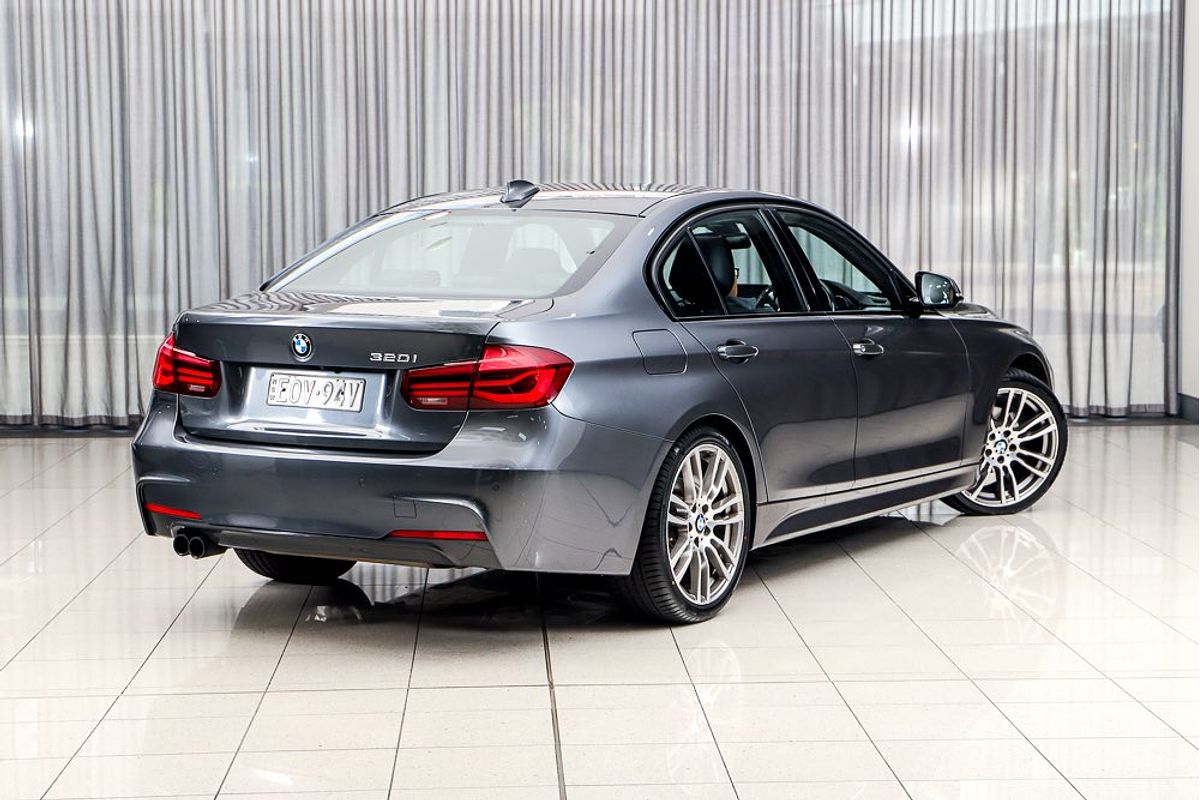 2015 BMW 3 Series 320i Sport Line F30 LCI