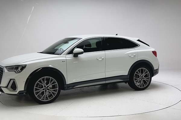 2020 Audi Q3 40 TFSI S line F3 thumb-3
