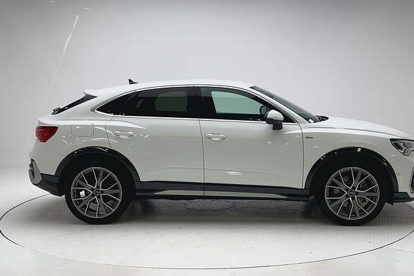 2020 Audi Q3 40 TFSI S line F3 thumb-8