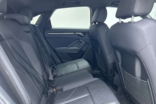 2020 Audi Q3 40 TFSI S line F3 thumb-11