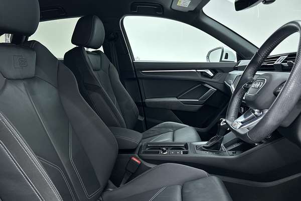 2020 Audi Q3 40 TFSI S line F3 thumb-12