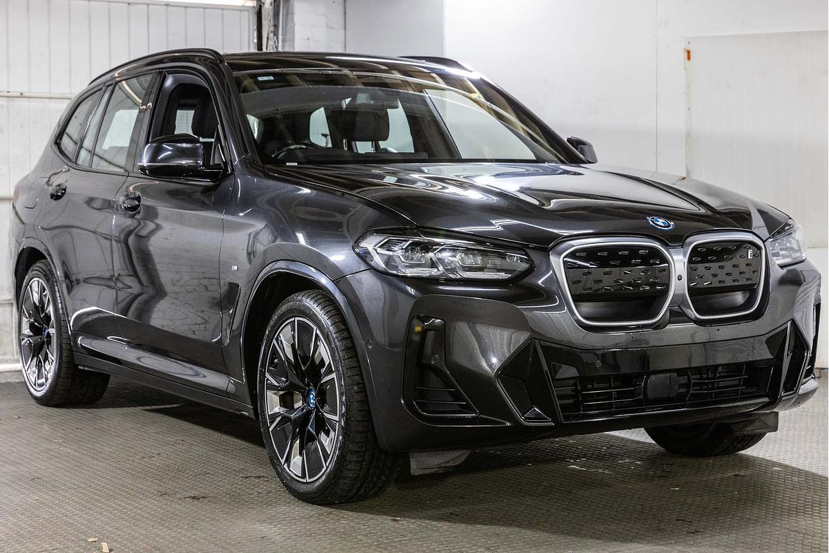 2023 BMW iX3 M Sport G08