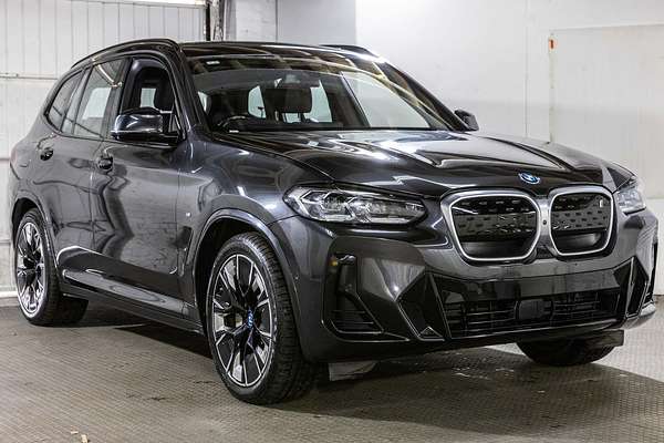 2023 BMW iX3 M Sport G08