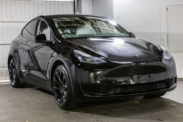 2022 Tesla Model Y Rear-Wheel Drive