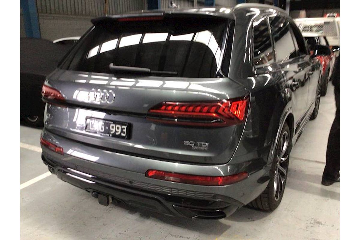 2022 Audi Q7 50 TDI S line 4M