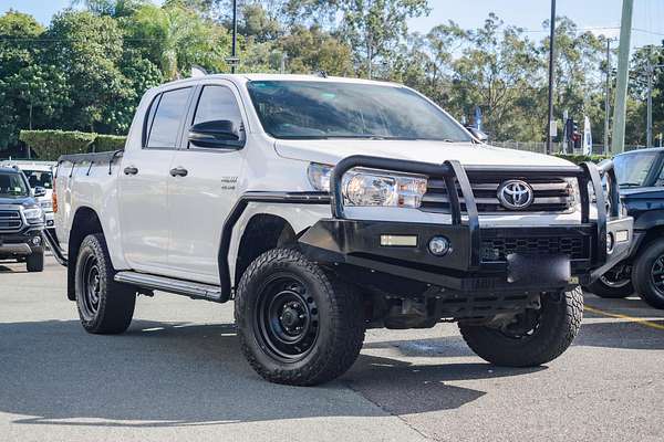 2017 Toyota Hilux SR GUN126R 4X4