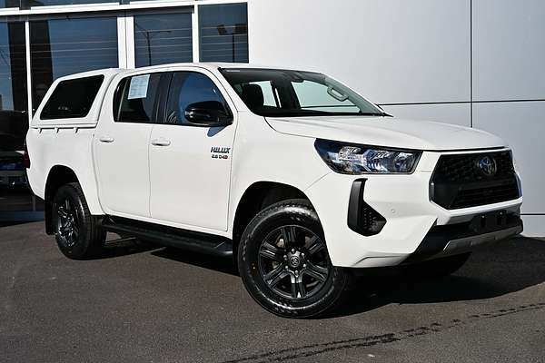 2024 Toyota Hilux SR GUN126R 4X4