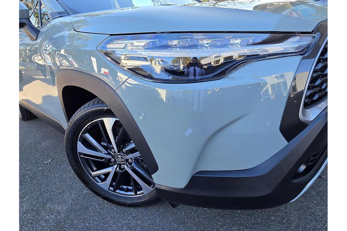 2025 Toyota Corolla Cross Atmos MXGH10R